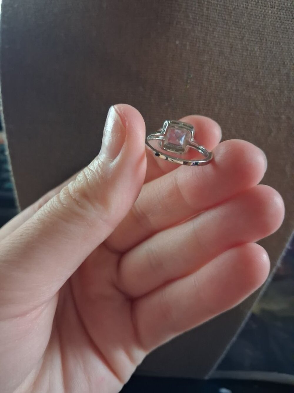 Purple stoned ring - Picture 3 of 6